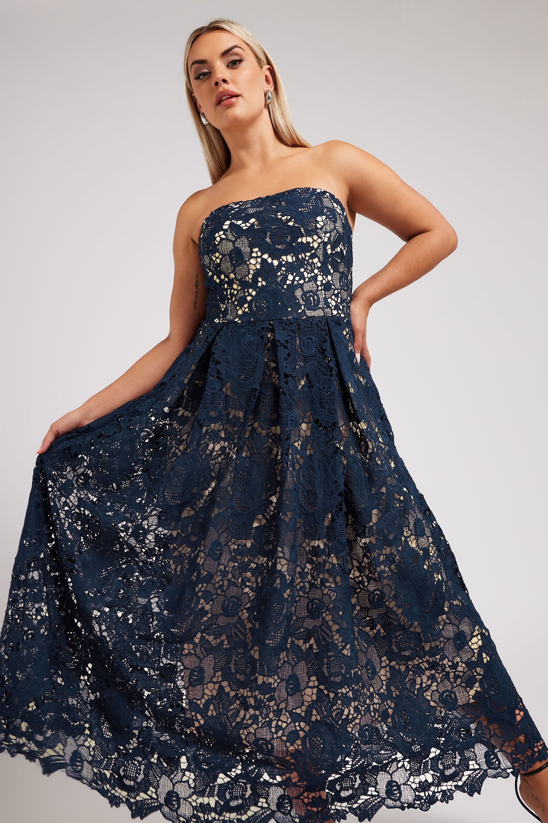 YOURS LONDON Plus Size Navy Blue Sleeveless Lace Skater Dress | Yours Clothing 3
