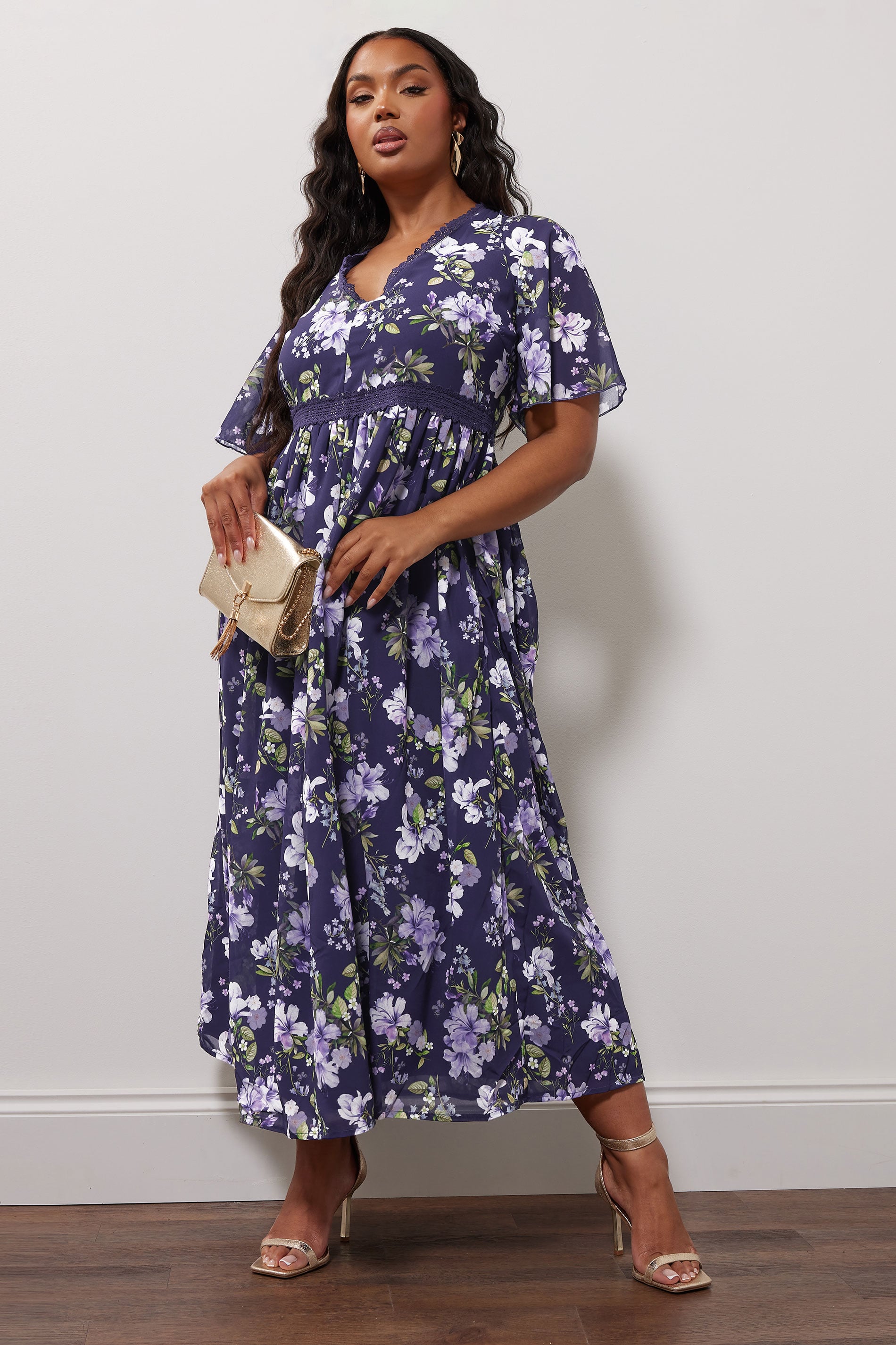 YOURS LONDON Plus Size Navy Blue Floral V-Neck Dress | Yours Clothing 2