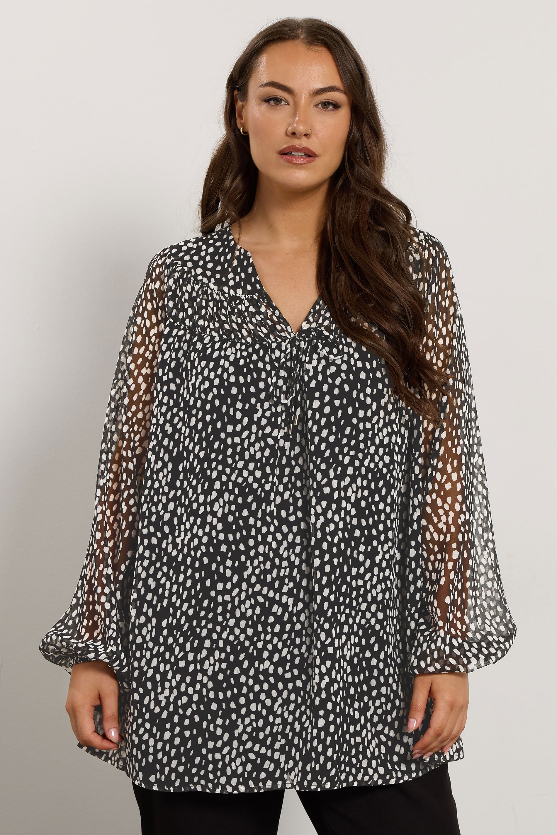 EVANS Plus Size Spot Print Chiffon Blouse | Evans 3