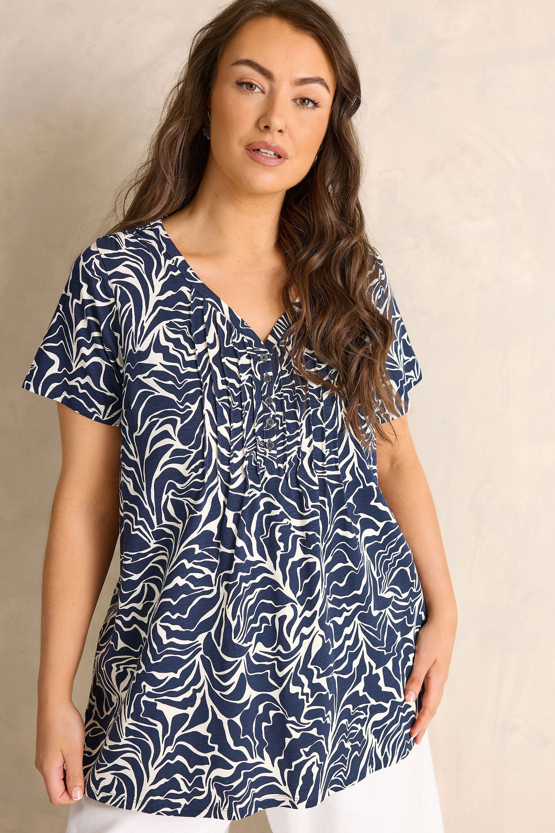 Evans Women's Blue Plus Navy Abstract Print Premium Cotton Henley Top Size 18