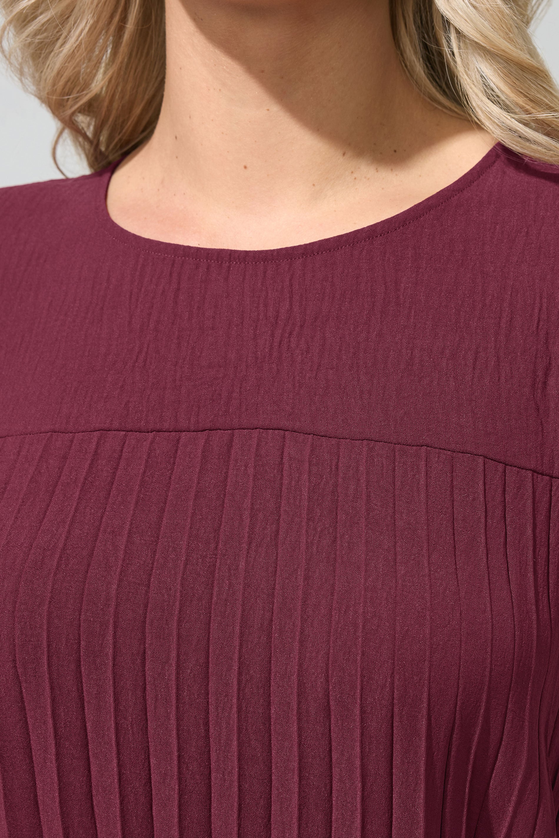 YOURS LONDON Plus Size Purple Pleated Top | Yours Clothing 4