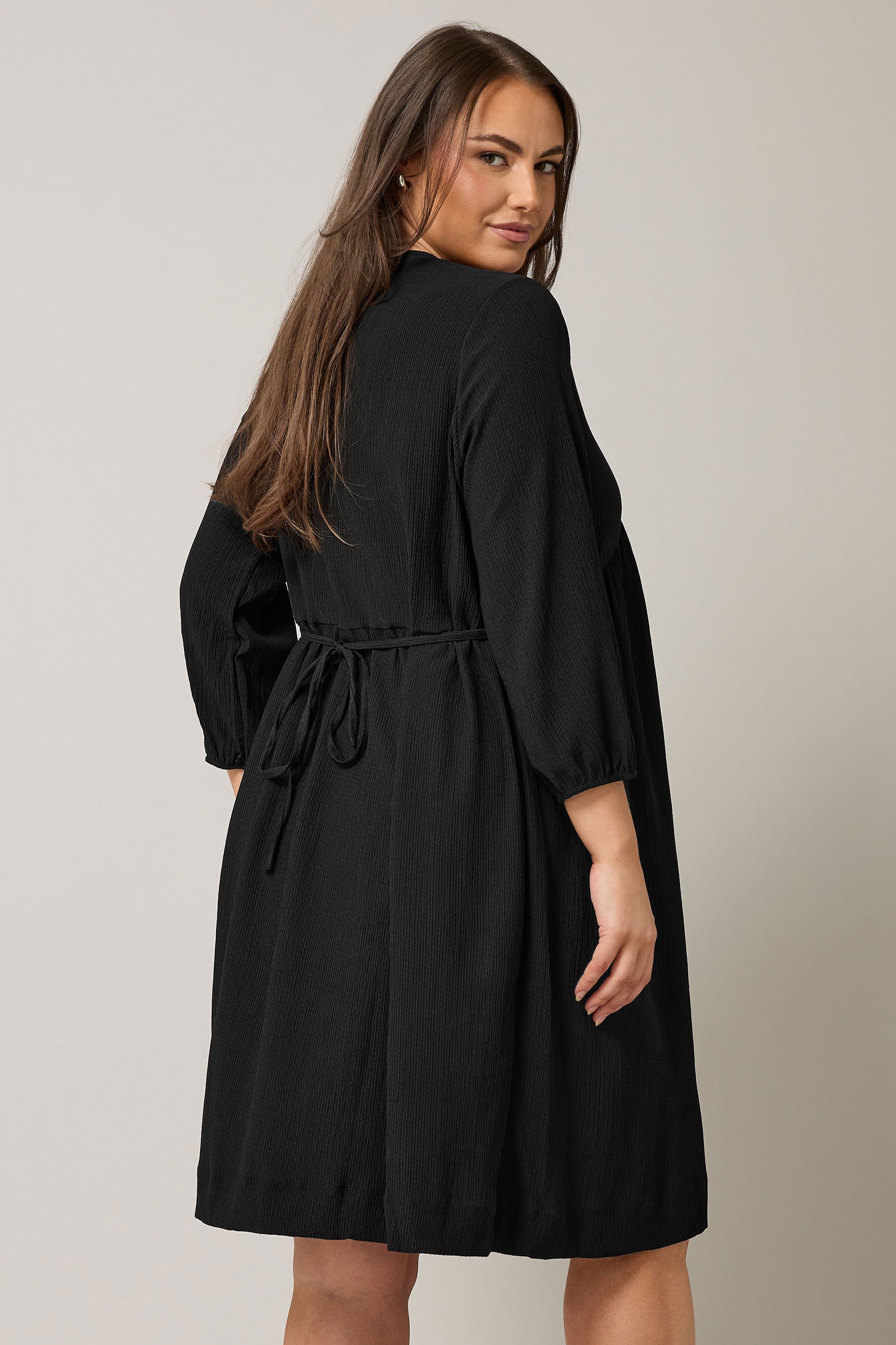 EVANS Plus Size Black Crepe Midi Dress | Evans 2