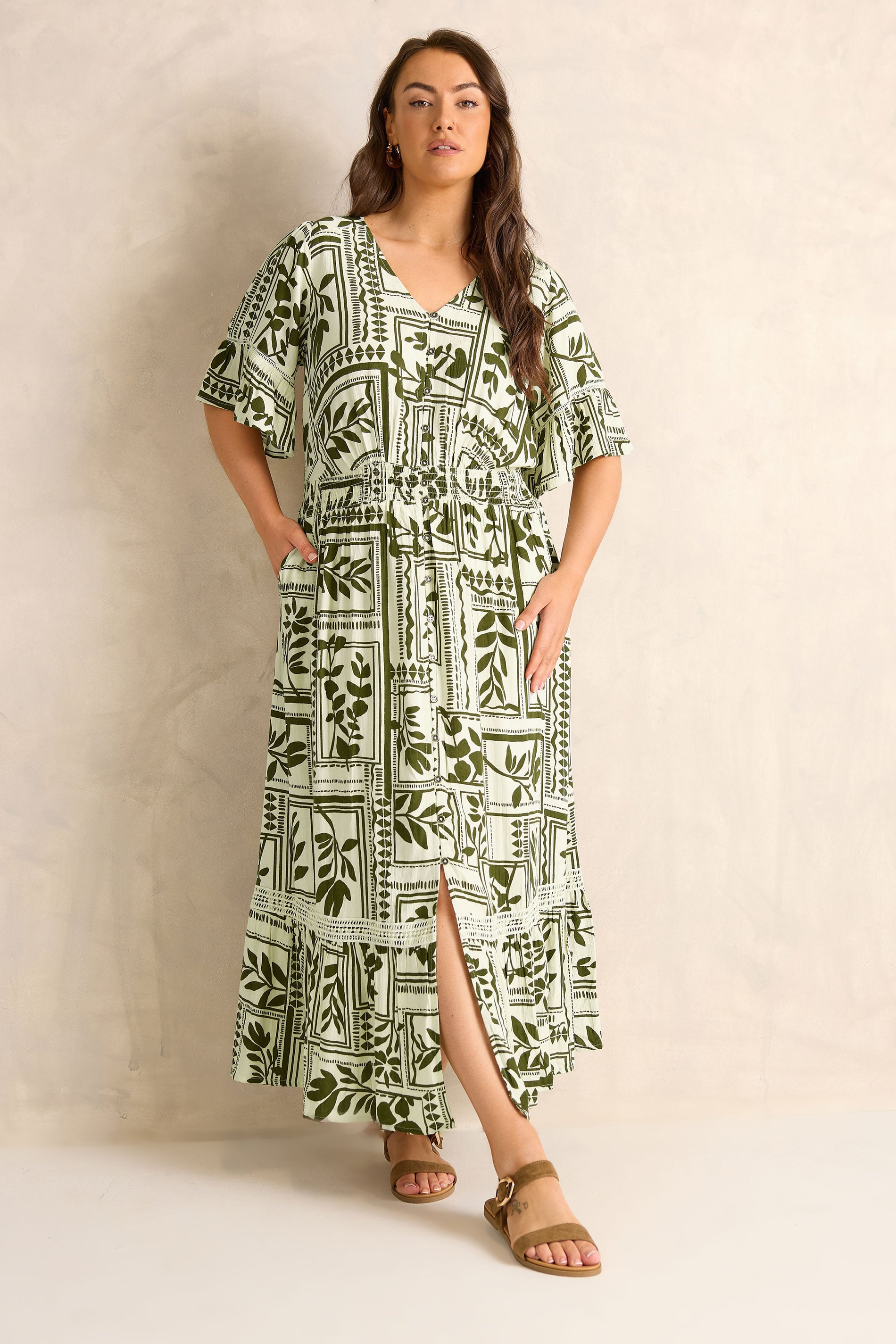 Evans Women's Green Plus Leaf Print Button Through Maxi Dress Size 26-28