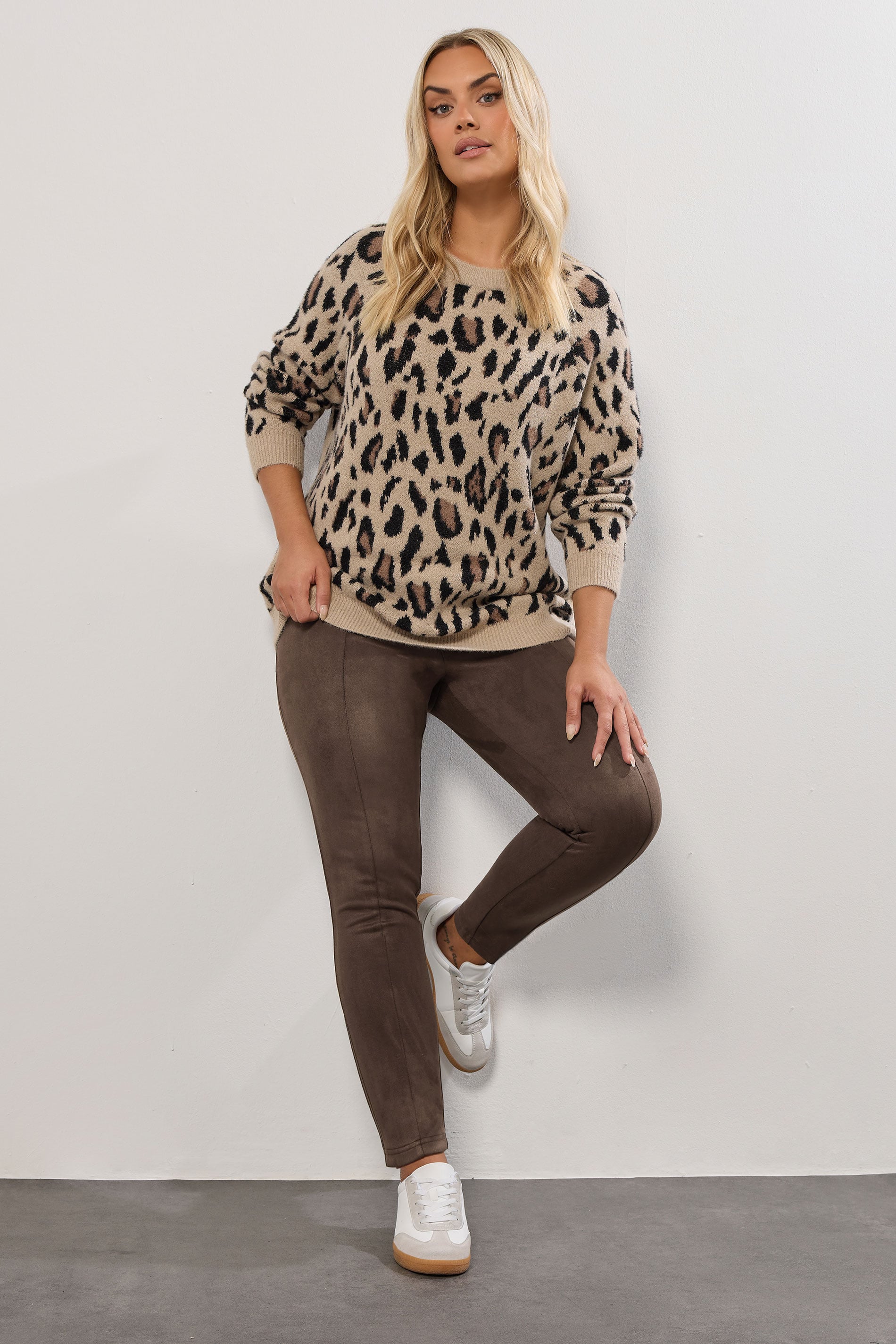 YOURS Plus Size Chocolate Brown Faux Suede Leggings | Yours Clothing 3