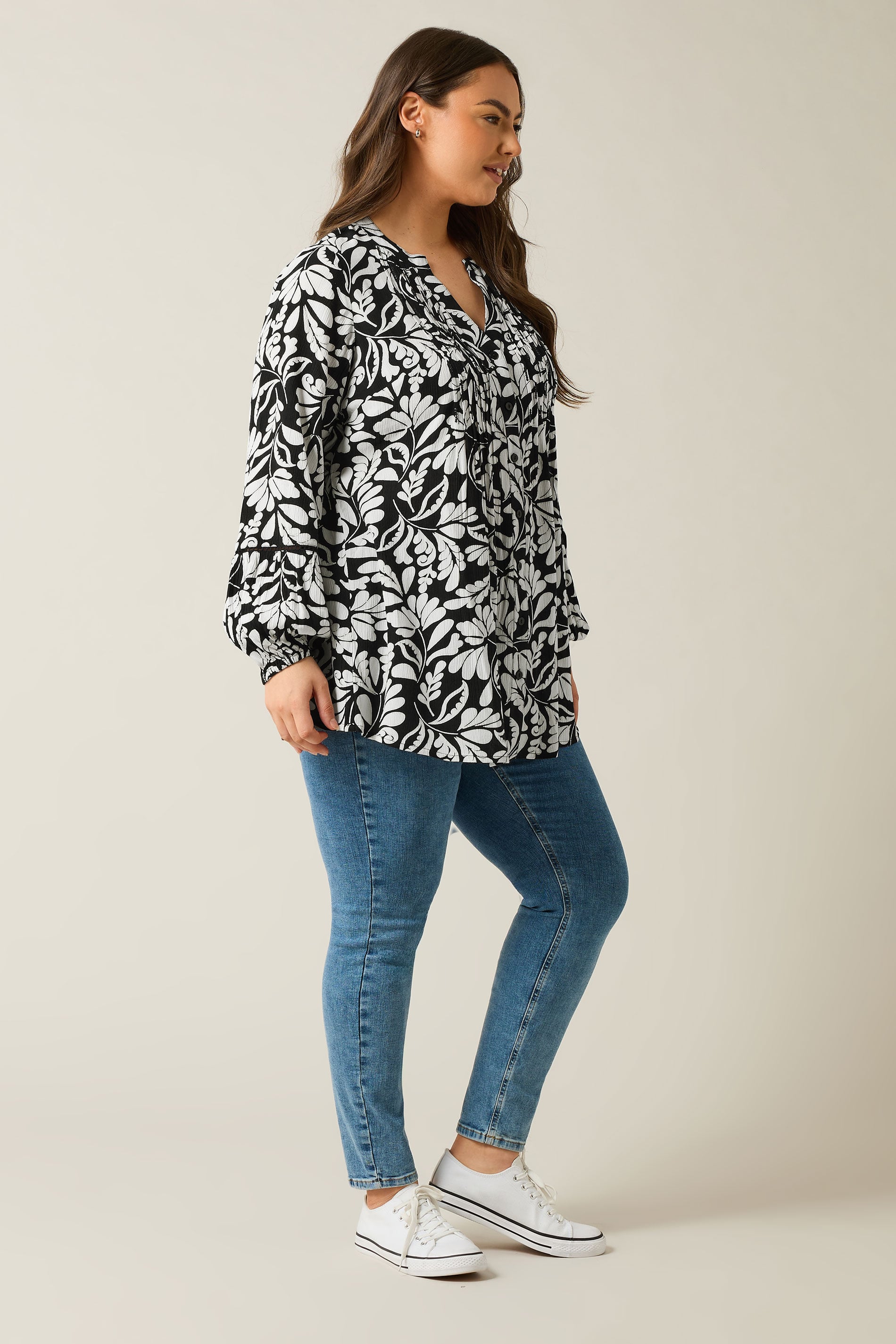 EVANS Plus Size Black Floral Print Pintuck Blouse | Evans 2