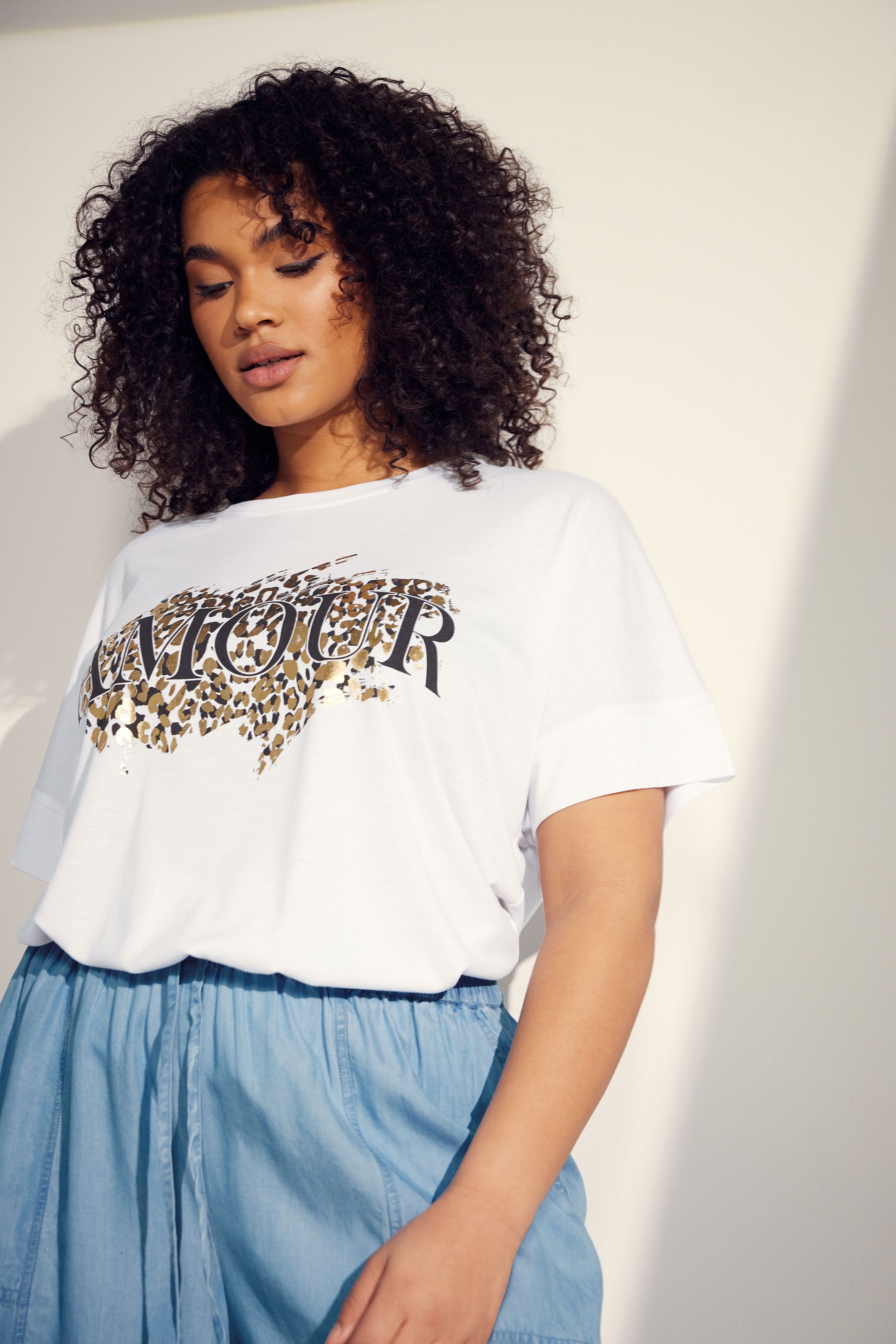 EVANS Plus Size White 'Amour' Metallic Leopard Print T-Shirt | Evans 1