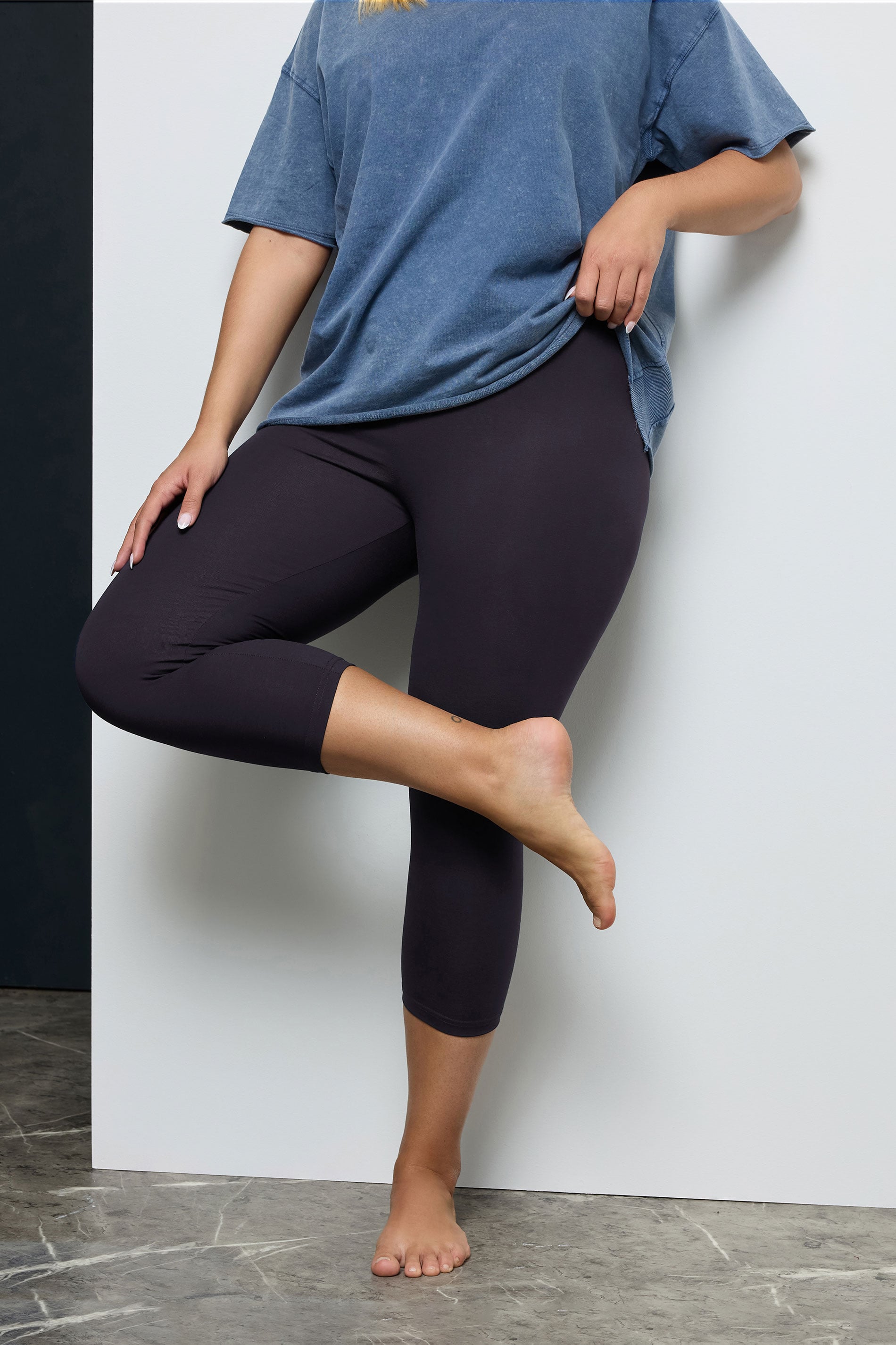Plus Size YOURS FOR GOOD Navy Blue Cotton Stretch Cropped Leggings | Yours Clothing 3