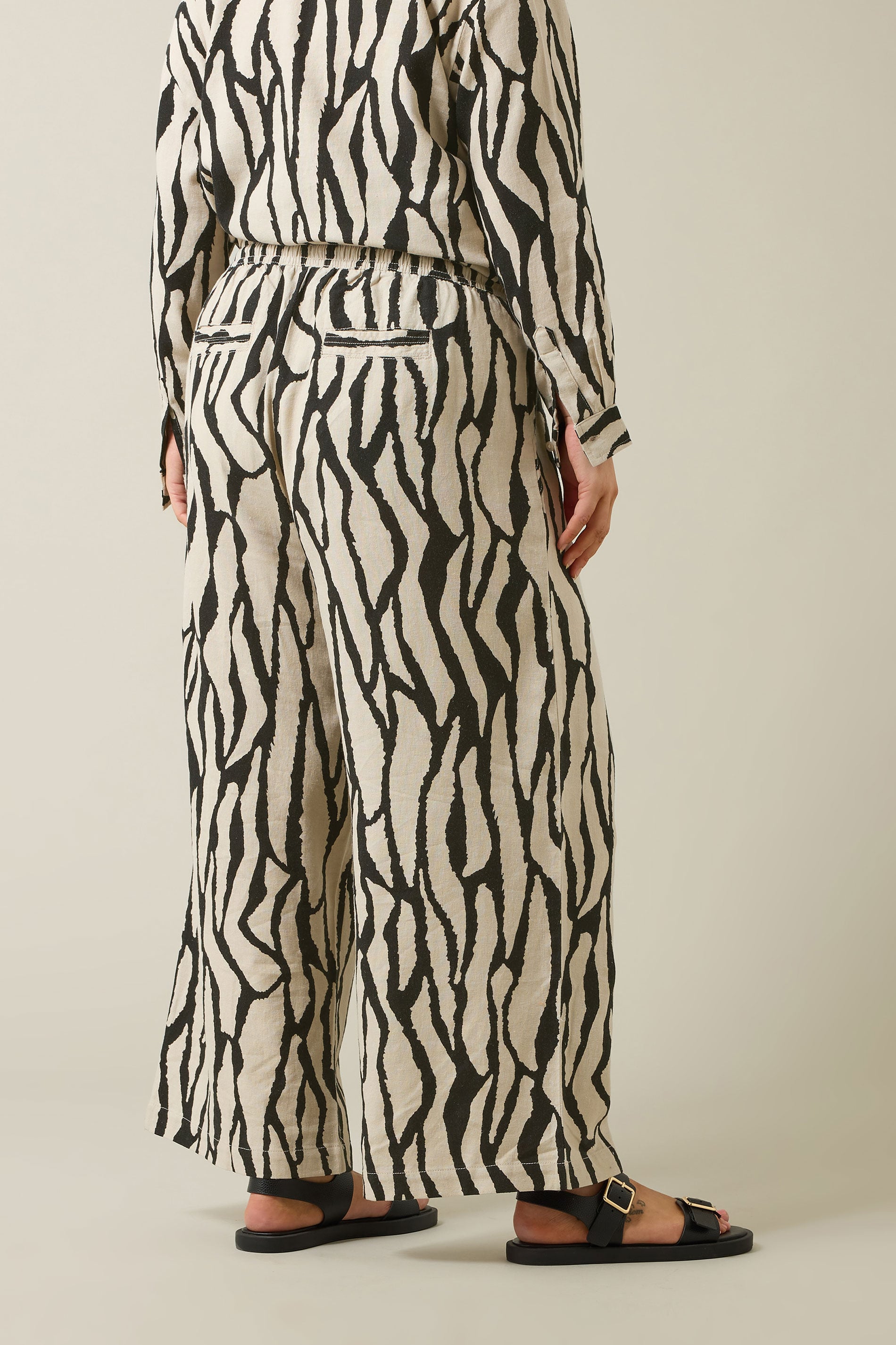 EVANS Plus Size Natural Brown Abstract Print Premium Linen Trousers | Evans 5
