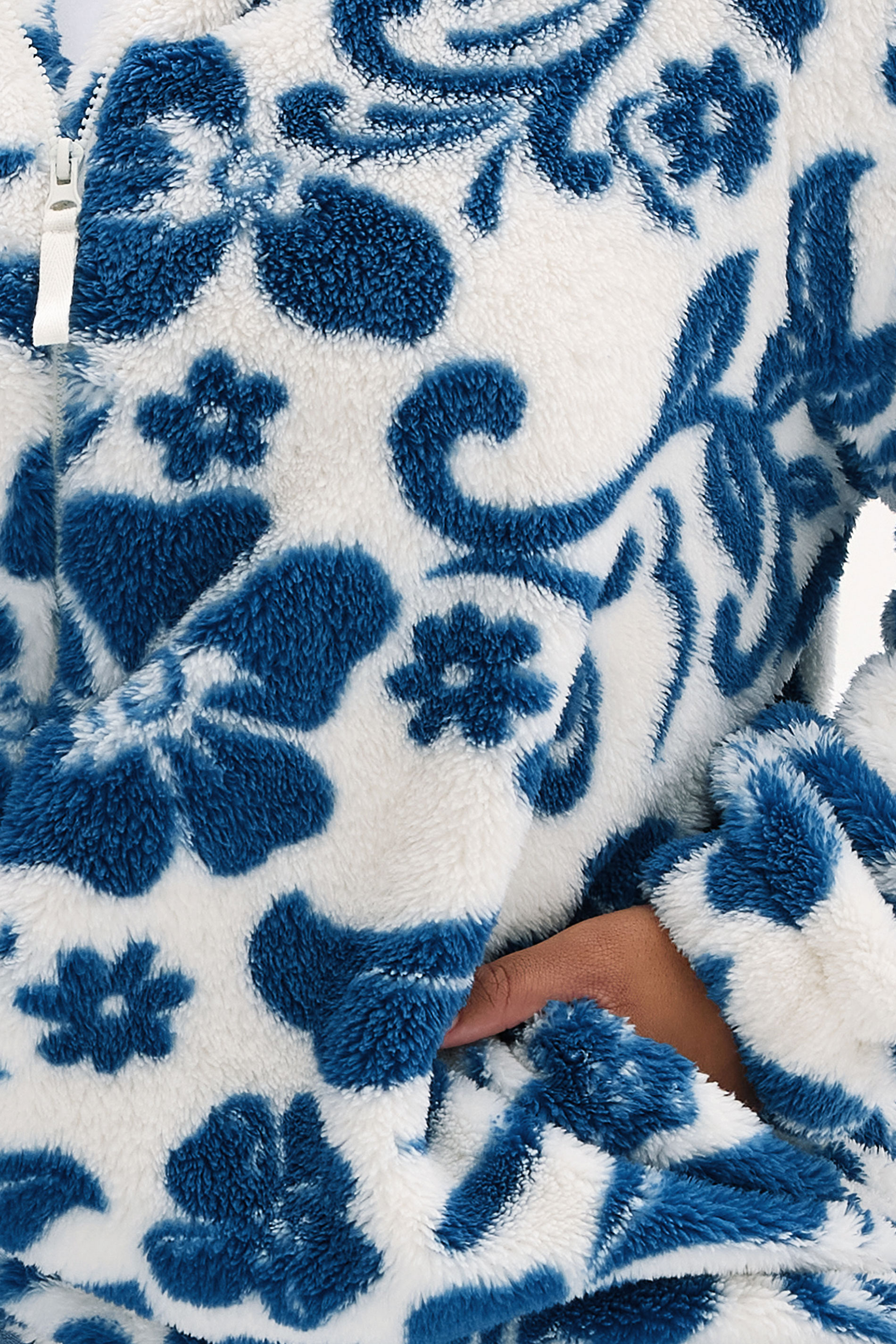 YOURS Plus Size White Floral Print Fleece Jacket | Yours Clothing 4
